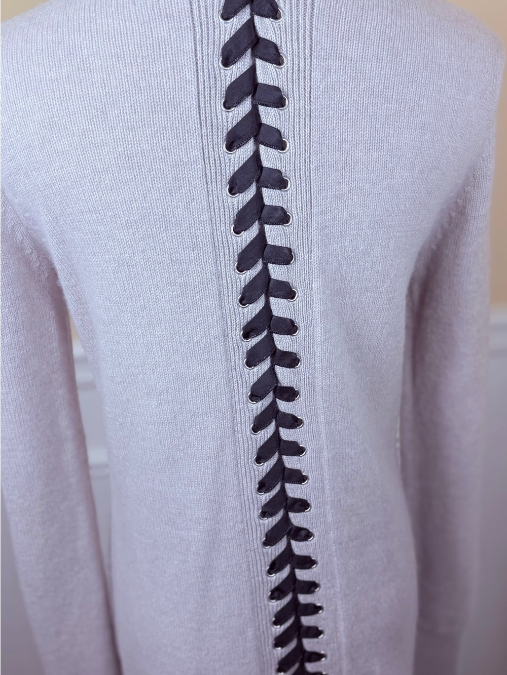 🤍 Autumn Cashmere 100% Cashmere Lace-Up Back Cardigan S Dove Gray